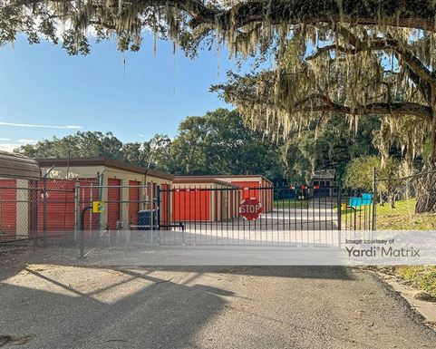 Source URL: https://cdnsc.rentcafe.com/dmslivecafe/3/1065157/1065157-1-6.jpg?width=-1&height=385&quality=80