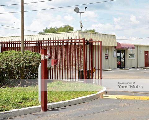 Source URL: https://cdnsc.rentcafe.com/dmslivecafe/3/1065172/1065172-1-3.jpg?width=-1&height=385&quality=80