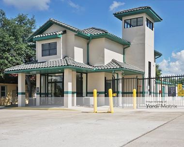 Storage Units for Rent available at 5603 Metrowest Blvd, Orlando, FL 32811
