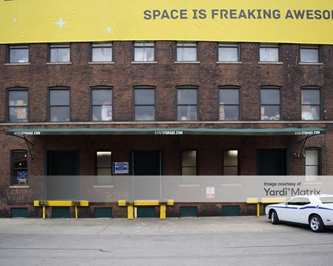 Source URL: https://cdnsc.rentcafe.com/dmslivecafe/3/1065196/1065196-1-3.jpg?width=-1&height=385&quality=80