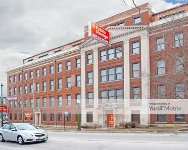 Storage Units for Rent available at 2101 West Howard Street, Chicago, IL 60645