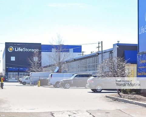 Source URL: https://cdnsc.rentcafe.com/dmslivecafe/3/1065210/1065210-1-4.jpg?width=-1&height=385&quality=80