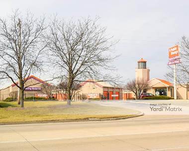 Storage Units for Rent available at 222 North Mannheim Road, Hillside, IL 60162