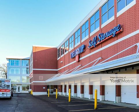 Source URL: https://cdnsc.rentcafe.com/dmslivecafe/3/1065225/1065225-1-3.jpg?width=-1&height=385&quality=80