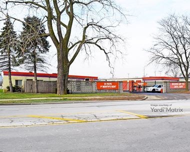 Storage Units for Rent available at 8050 McCormick Blvd, Skokie, IL 60076