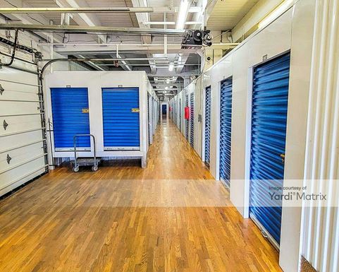 Source URL: https://cdnsc.rentcafe.com/dmslivecafe/3/1065232/1065232-1-6.jpg?width=-1&height=385&quality=80