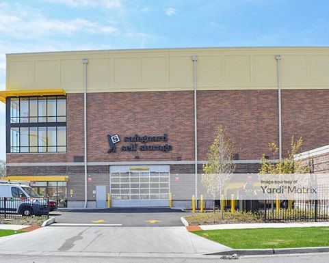 Source URL: https://cdnsc.rentcafe.com/dmslivecafe/3/1065241/1065241-1-5.jpg?width=-1&height=385&quality=80