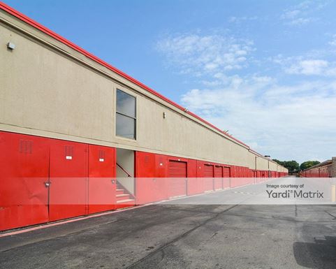 Source URL: https://cdnsc.rentcafe.com/dmslivecafe/3/1065251/1065251-1-3.jpg?width=-1&height=385&quality=80