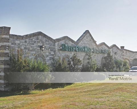 Source URL: https://cdnsc.rentcafe.com/dmslivecafe/3/1065252/1065252-1-3.jpg?width=-1&height=385&quality=80