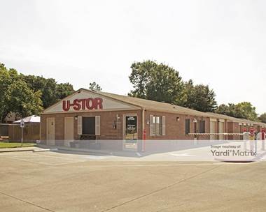 Storage Units for Rent available at 10406 Lake June Road, Dallas, TX 75217