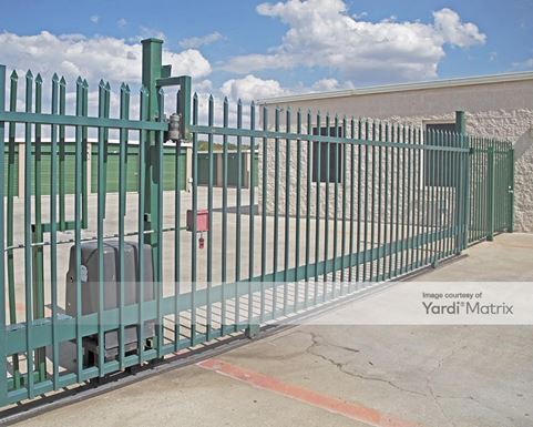 Source URL: https://cdnsc.rentcafe.com/dmslivecafe/3/1065289/1065289-1-3.jpg?width=-1&height=385&quality=80