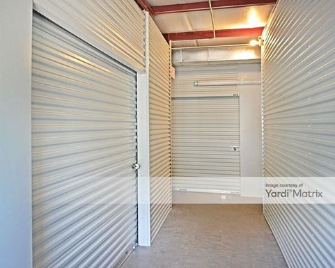 Source URL: https://cdnsc.rentcafe.com/dmslivecafe/3/1065291/1065291-1-3.jpg?width=-1&height=385&quality=80