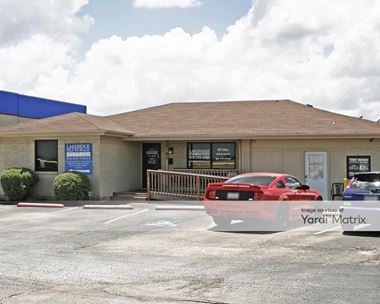 Storage Units for Rent available at 5191 North Highway 67, Midlothian, TX 76065