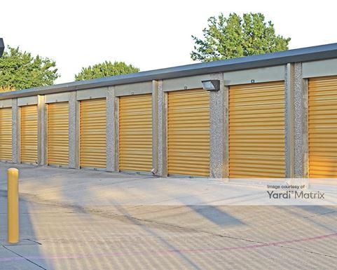 Source URL: https://cdnsc.rentcafe.com/dmslivecafe/3/1065330/1065330-1-4.jpg?width=-1&height=385&quality=80