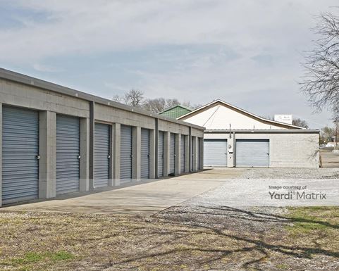 Source URL: https://cdnsc.rentcafe.com/dmslivecafe/3/1065334/1065334-1-3.jpg?width=-1&height=385&quality=80