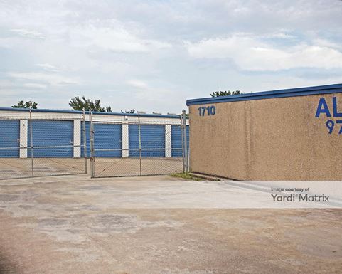 Source URL: https://cdnsc.rentcafe.com/dmslivecafe/3/1065338/1065338-1-3.jpg?width=-1&height=385&quality=80