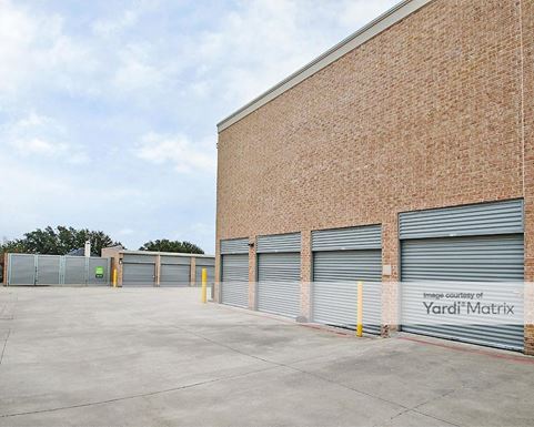 Source URL: https://cdnsc.rentcafe.com/dmslivecafe/3/1065364/1065364-1-4.jpg?width=-1&height=385&quality=80