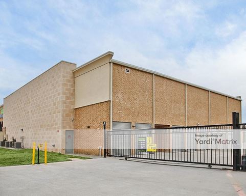 Source URL: https://cdnsc.rentcafe.com/dmslivecafe/3/1065364/1065364-1-6.jpg?width=-1&height=385&quality=80