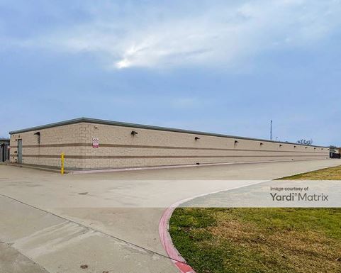 Source URL: https://cdnsc.rentcafe.com/dmslivecafe/3/1065366/1065366-1-3.jpg?width=-1&height=385&quality=80