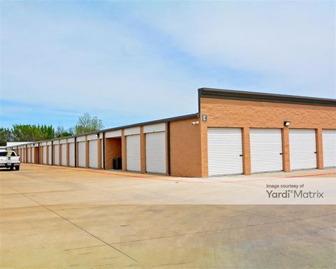 Source URL: https://cdnsc.rentcafe.com/dmslivecafe/3/1065368/1065368-1-4.jpg?width=-1&height=385&quality=80