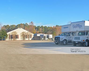 Storage Units for Rent available at 4375 George Washington Memorial Hwy, Hayes, VA 23072