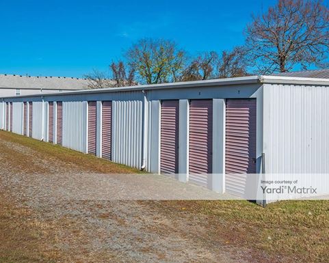 Source URL: https://cdnsc.rentcafe.com/dmslivecafe/3/1065392/1065392-1-3.jpg?width=-1&height=385&quality=80