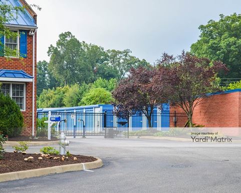 Source URL: https://cdnsc.rentcafe.com/dmslivecafe/3/1065393/1065393-1-3.jpg?width=-1&height=385&quality=80