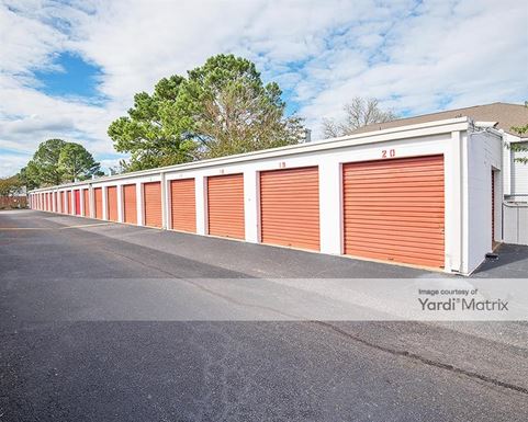 Source URL: https://cdnsc.rentcafe.com/dmslivecafe/3/1065411/1065411-1-4.jpg?width=-1&height=385&quality=80