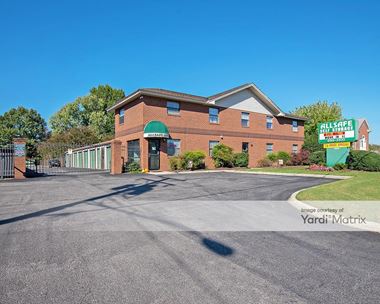 Storage Units for Rent available at 4850 Haygood Road, Virginia Beach, VA 23455