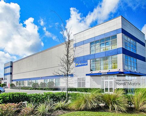 Source URL: https://cdnsc.rentcafe.com/dmslivecafe/3/1065484/1065484-1-5.jpg?width=-1&height=385&quality=80