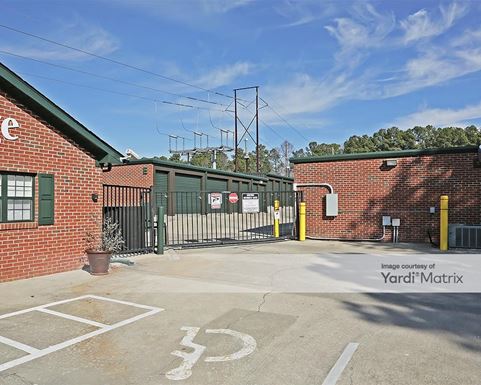 Source URL: https://cdnsc.rentcafe.com/dmslivecafe/3/1065506/1065506-1-5.jpg?width=-1&height=385&quality=80