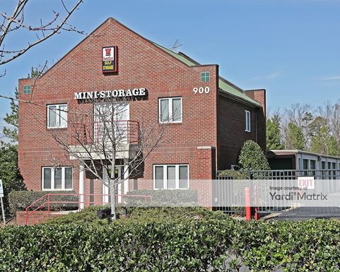 Source URL: https://cdnsc.rentcafe.com/dmslivecafe/3/1065507/1065507-1-2.jpg?width=-1&height=385&quality=80