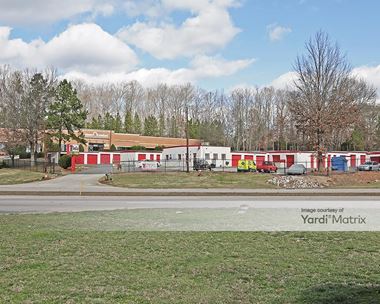 Storage Units for Rent available at 7012 Glenwood Avenue, Raleigh, NC 27612