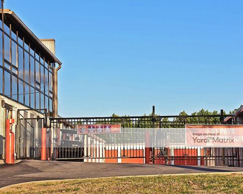 Source URL: https://cdnsc.rentcafe.com/dmslivecafe/3/1065544/1065544-1-3.jpg?width=-1&height=385&quality=80