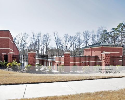 Source URL: https://cdnsc.rentcafe.com/dmslivecafe/3/1065555/1065555-1-4.jpg?width=-1&height=385&quality=80