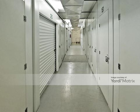 Source URL: https://cdnsc.rentcafe.com/dmslivecafe/3/1065558/1065558-1-5.jpg?width=-1&height=385&quality=80
