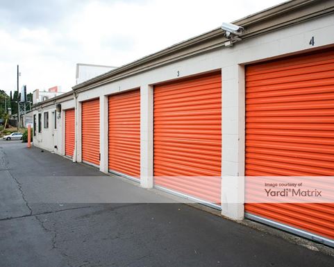 Source URL: https://cdnsc.rentcafe.com/dmslivecafe/3/1065577/1065577-1-4.jpg?width=-1&height=385&quality=80