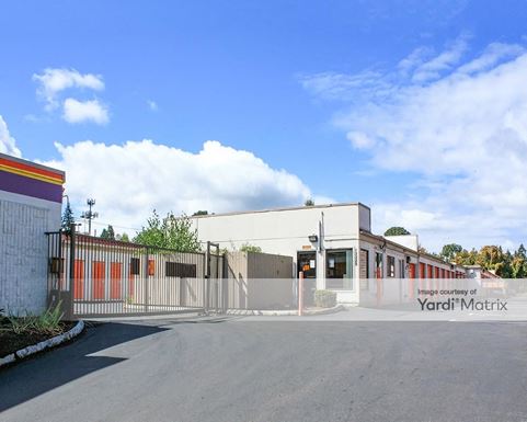 Source URL: https://cdnsc.rentcafe.com/dmslivecafe/3/1065577/1065577-1-5.jpg?width=-1&height=385&quality=80