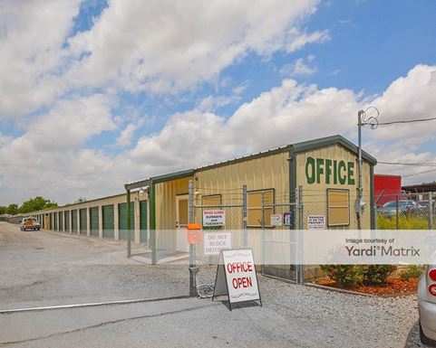 Source URL: https://cdnsc.rentcafe.com/dmslivecafe/3/1065611/1065611-1-3.jpg?width=-1&height=385&quality=80