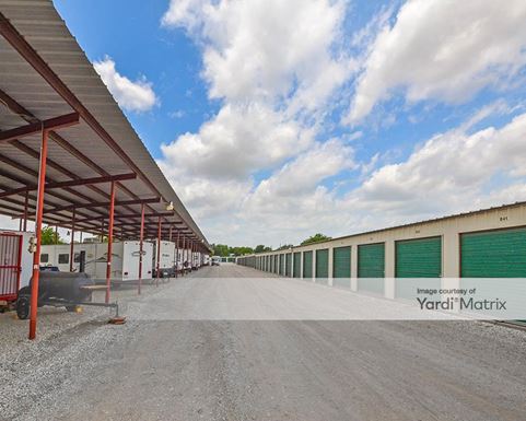 Source URL: https://cdnsc.rentcafe.com/dmslivecafe/3/1065611/1065611-1-5.jpg?width=-1&height=385&quality=80