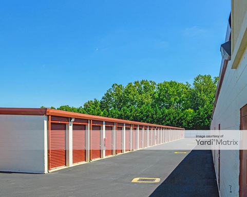 Source URL: https://cdnsc.rentcafe.com/dmslivecafe/3/1065615/1065615-1-4.jpg?width=-1&height=385&quality=80