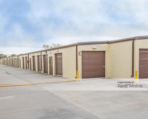 Source URL: https://cdnsc.rentcafe.com/dmslivecafe/3/1065620/1065620-1-3.jpg?width=-1&height=385&quality=80