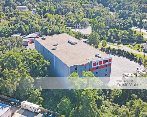 Source URL: https://cdnsc.rentcafe.com/dmslivecafe/3/1065625/1065625-1-3.jpg?width=-1&height=385&quality=80