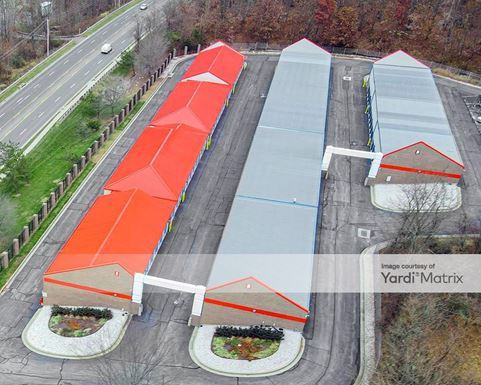 Source URL: https://cdnsc.rentcafe.com/dmslivecafe/3/1065627/1065627-1-5.jpg?width=-1&height=385&quality=80