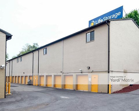 Source URL: https://cdnsc.rentcafe.com/dmslivecafe/3/1065628/1065628-1-2.jpg?width=-1&height=385&quality=80