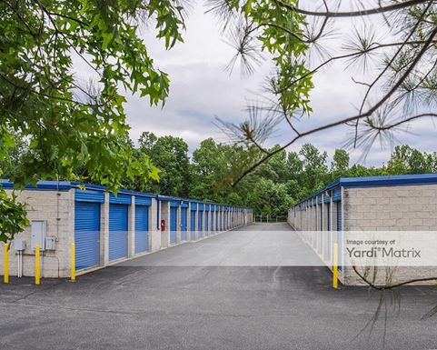 Source URL: https://cdnsc.rentcafe.com/dmslivecafe/3/1065641/1065641-1-3.jpg?width=-1&height=385&quality=80