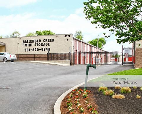 Source URL: https://cdnsc.rentcafe.com/dmslivecafe/3/1065645/1065645-1-4.jpg?width=-1&height=385&quality=80