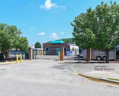 Source URL: https://cdnsc.rentcafe.com/dmslivecafe/3/1065665/1065665-1-3.jpg?width=-1&height=385&quality=80