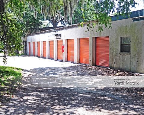 Source URL: https://cdnsc.rentcafe.com/dmslivecafe/3/1065694/1065694-1-4.jpg?width=-1&height=385&quality=80