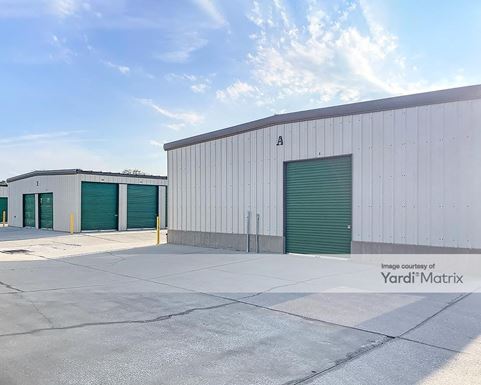 Source URL: https://cdnsc.rentcafe.com/dmslivecafe/3/1065696/1065696-1-5.jpg?width=-1&height=385&quality=80